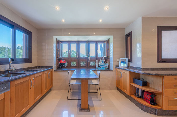 Image No.19-3 Bed Apartment for sale