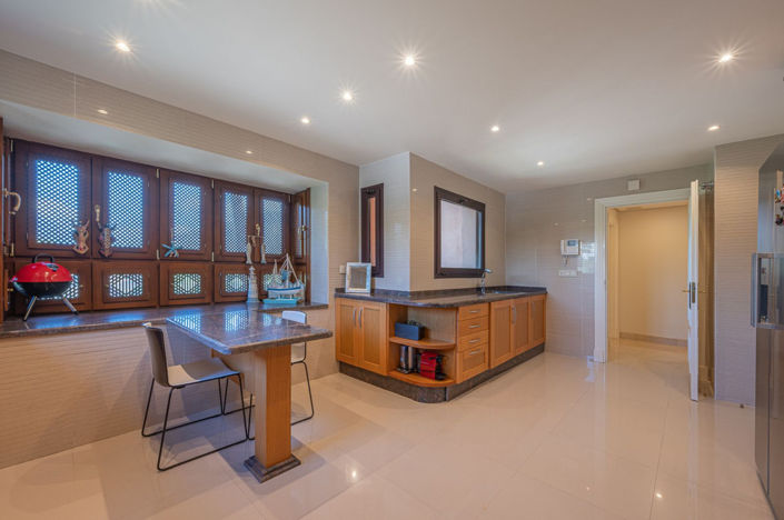 Image No.21-3 Bed Apartment for sale