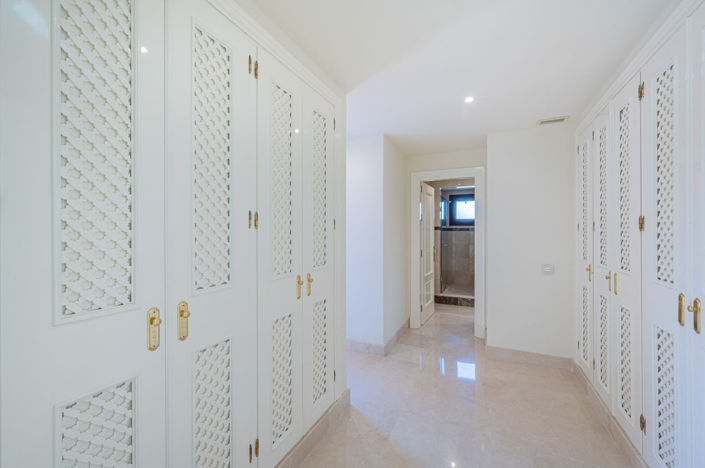 Image No.21-3 Bed Apartment for sale
