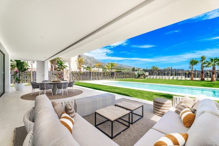 Image No.3-5 Bed Villa for sale