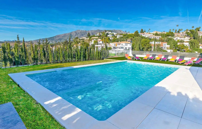 Image No.10-5 Bed Villa for sale