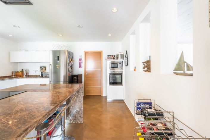 Image No.10-5 Bed Villa for sale