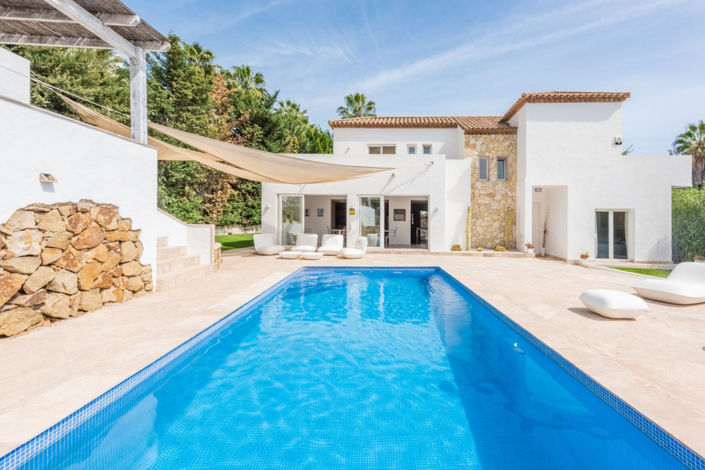 Image No.2-5 Bed Villa for sale
