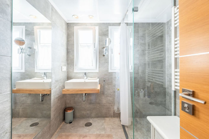 Image No.23-5 Bed Villa for sale