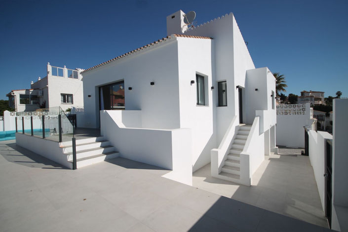 Image No.4-Villa de 4 chambres à vendre à El Faro