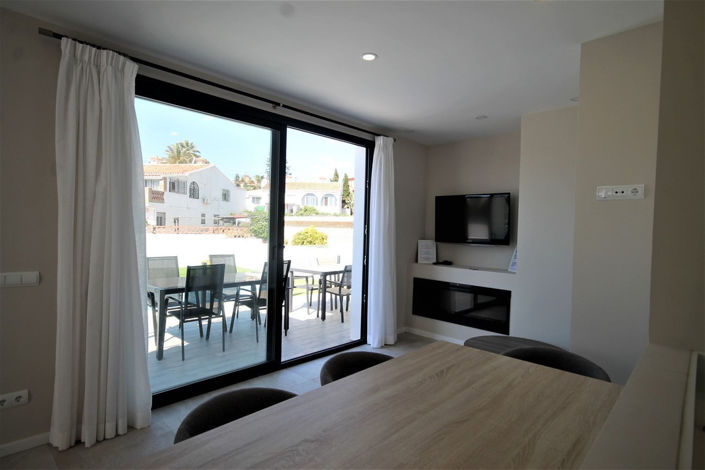 Image No.8-4 Bed Villa for sale