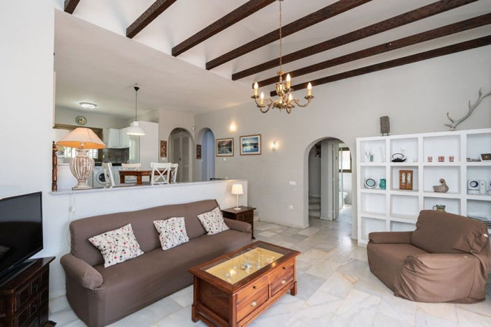 Image No.10-3 Bed Villa for sale