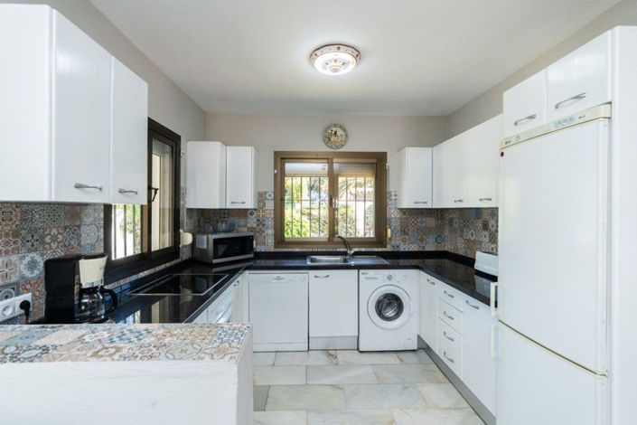 Image No.15-3 Bed Villa for sale