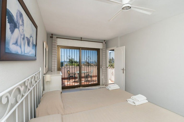 Image No.20-3 Bed Villa for sale