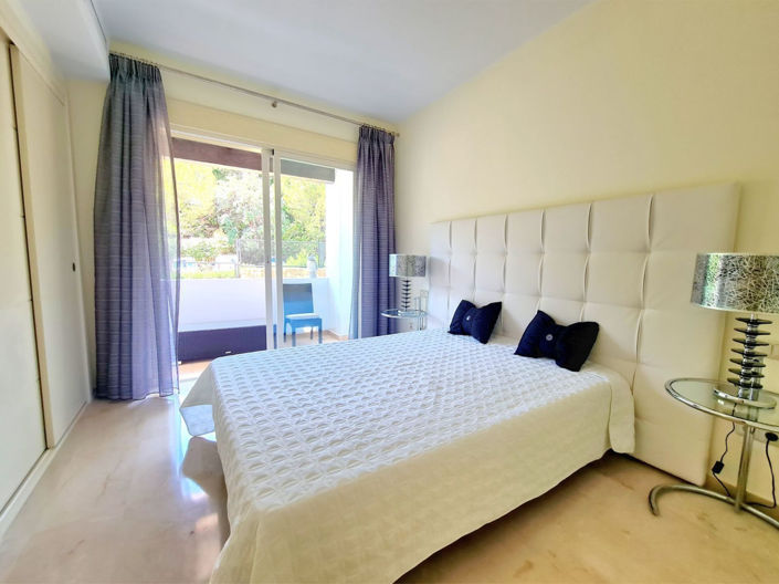 Image No.10-3 Bed Townhouse for sale