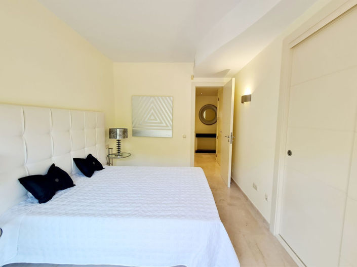 Image No.9-3 Bed Townhouse for sale