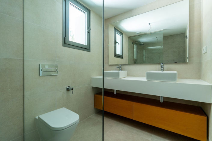 Image No.14-3 Bed Townhouse for sale