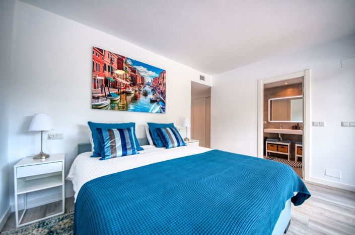 Image No.11-3 Bed Apartment for sale