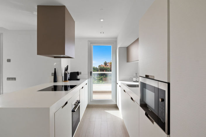 Image No.15-3 Bed Apartment for sale