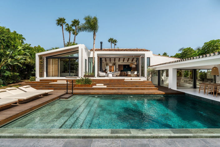 Image No.2-5 Bed Villa for sale