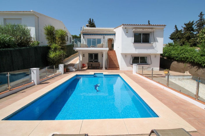 Image No.1-4 Bed Villa for sale
