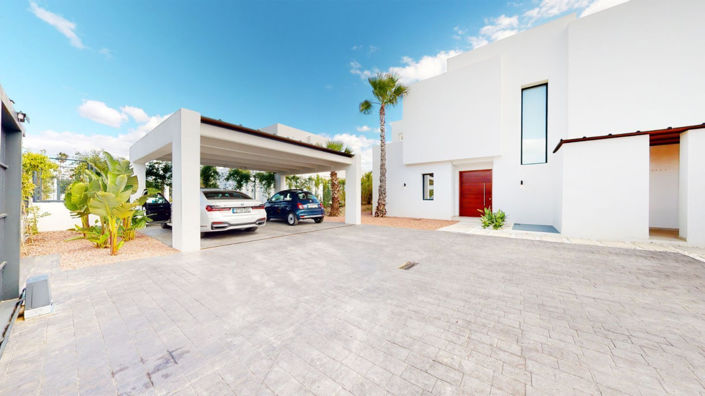 Image No.18-3 Bed Villa for sale