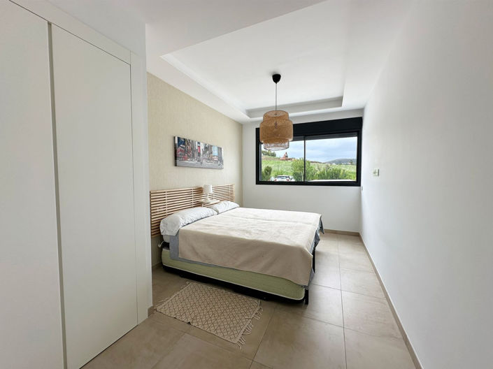 Image No.25-3 Bed Apartment for sale