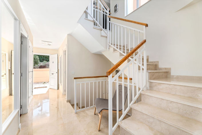 Image No.12-4 Bed Villa for sale