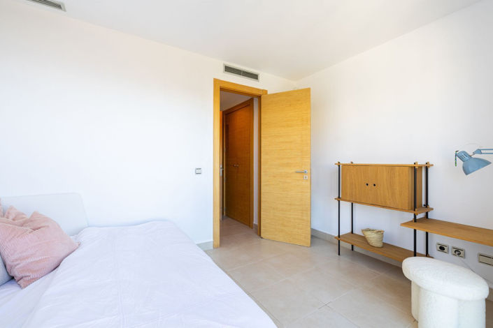 Image No.13-2 Bed Apartment for sale