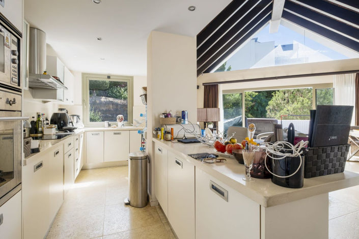 Image No.9-3 Bed Apartment for sale