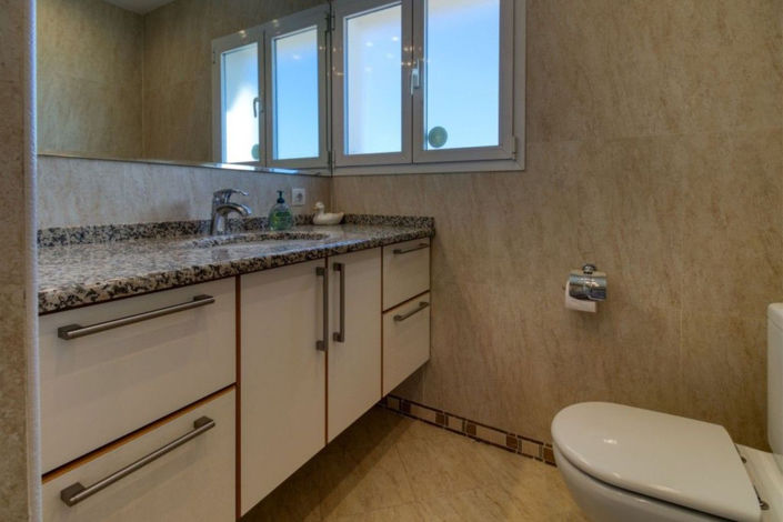 Image No.21-4 Bed Villa for sale