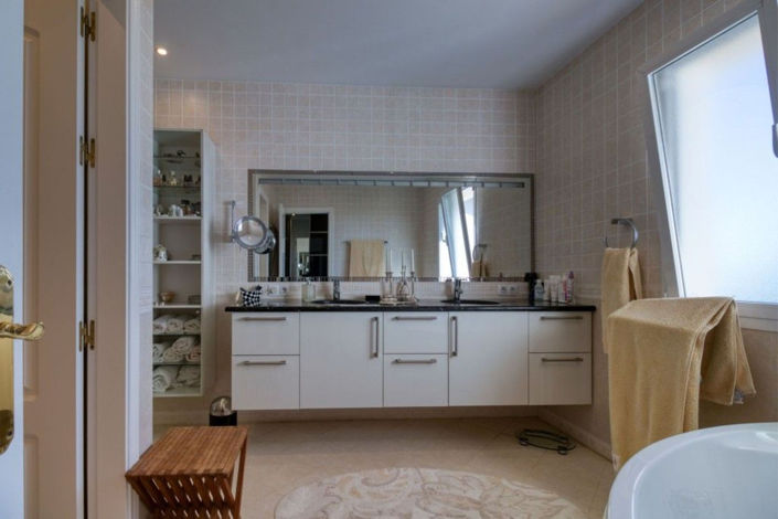 Image No.22-4 Bed Villa for sale