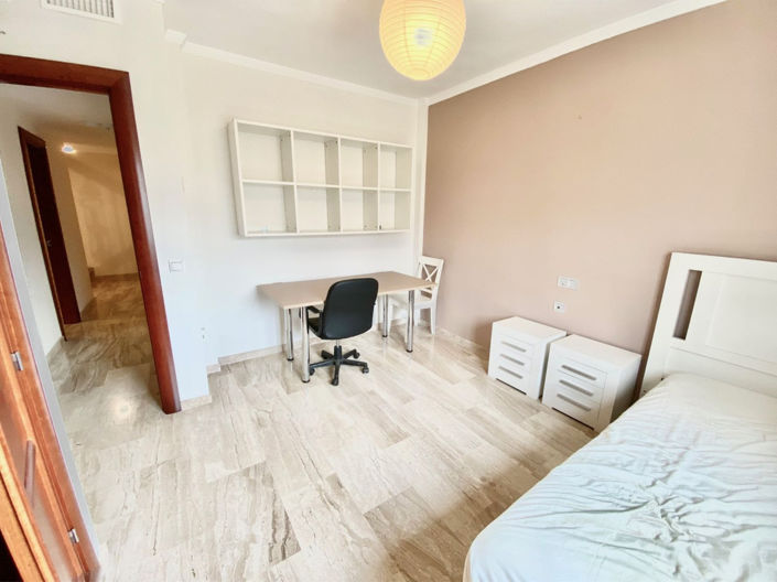 Image No.26-3 Bed Townhouse for sale