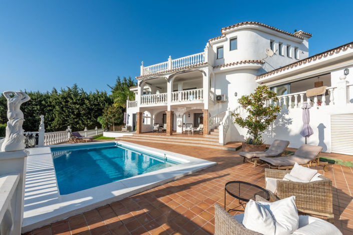 Image No.1-Villa de 5 chambres à vendre à Fuengirola