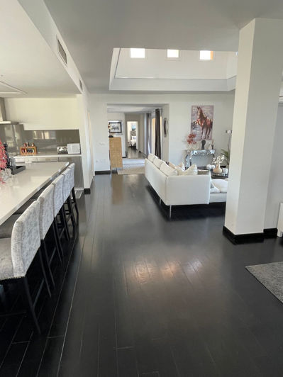 Image No.14-4 Bed Apartment for sale