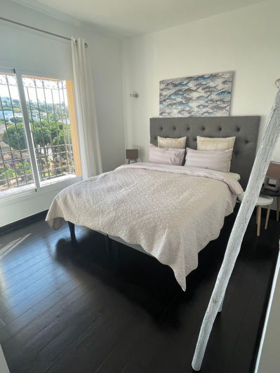 Image No.20-4 Bed Apartment for sale