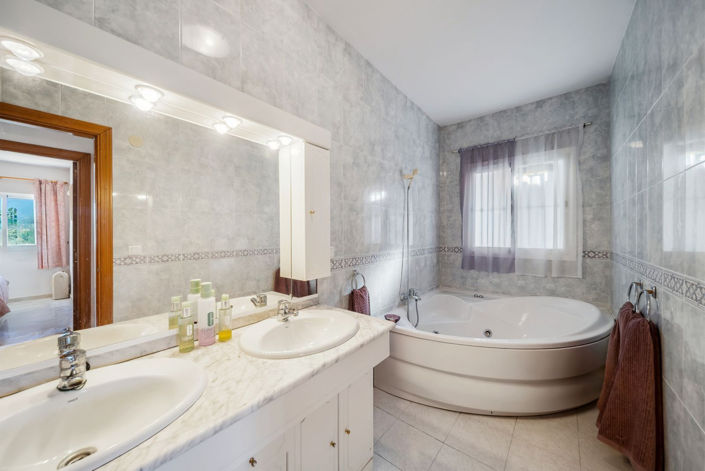 Image No.16-Villa de 3 chambres à vendre à Mijas