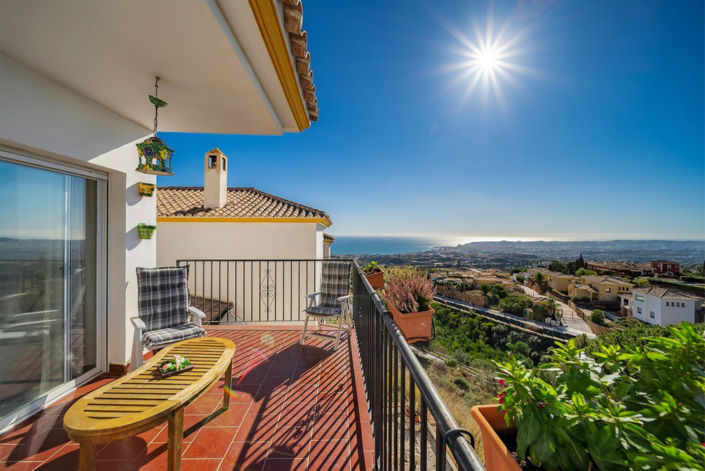 Image No.2-Villa de 3 chambres à vendre à Mijas