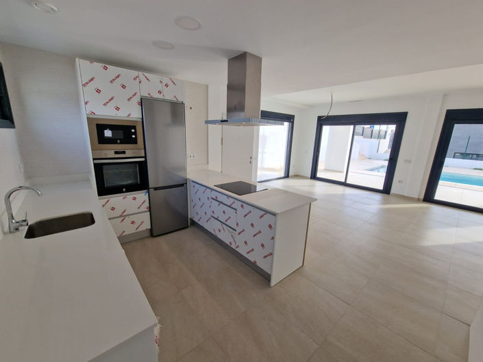 Image No.6-Villa de 4 chambres à vendre à La Duquesa