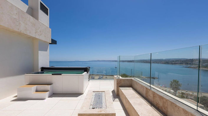 Image No.5-Appartement de 2 chambres à vendre à Estepona