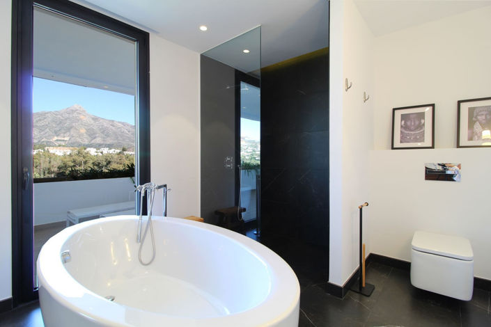 Image No.21-4 Bed Apartment for sale