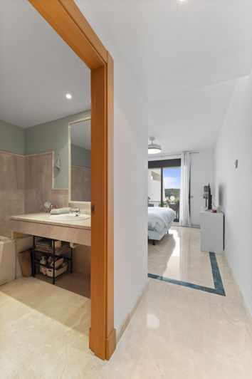 Image No.18-2 Bed Apartment for sale