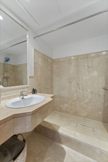 Image No.24-2 Bed Apartment for sale