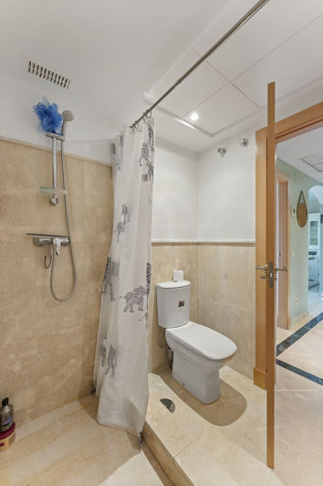 Image No.25-2 Bed Apartment for sale