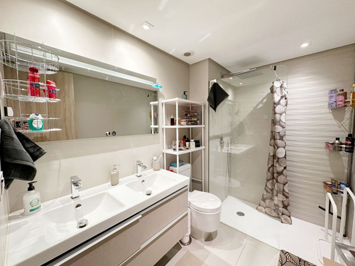 Image No.11-3 Bed Apartment for sale