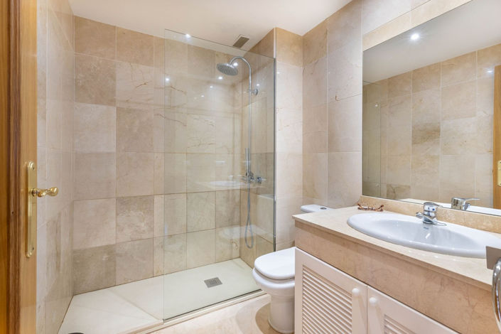 Image No.27-Appartement de 4 chambres à vendre à Selwo