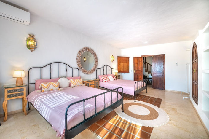 Image No.21-4 Bed Villa for sale