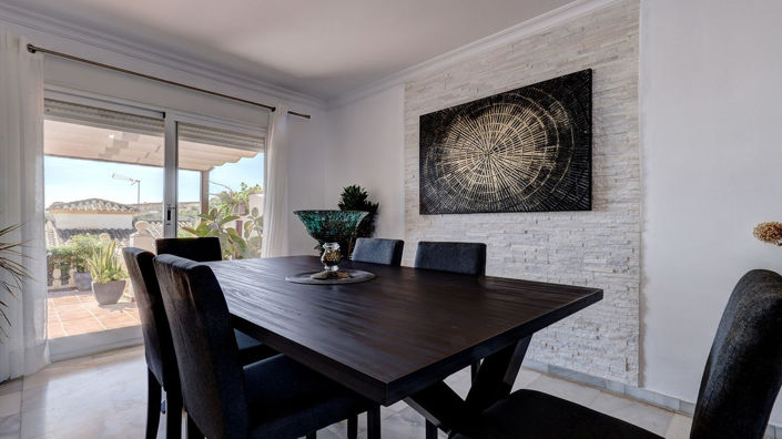 Image No.11-3 Bed Townhouse for sale