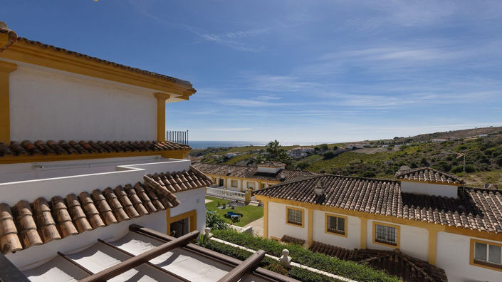 Image No.24-3 Bed Townhouse for sale