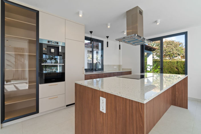 Image No.11-4 Bed Villa for sale