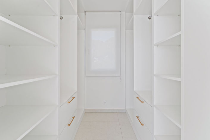 Image No.15-4 Bed Villa for sale