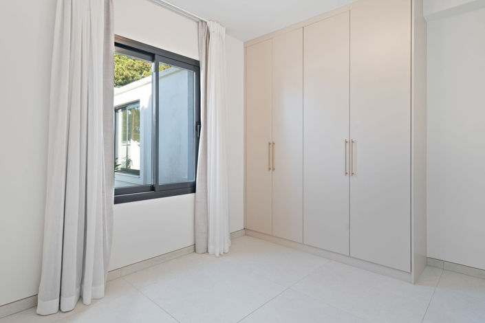 Image No.27-4 Bed Villa for sale