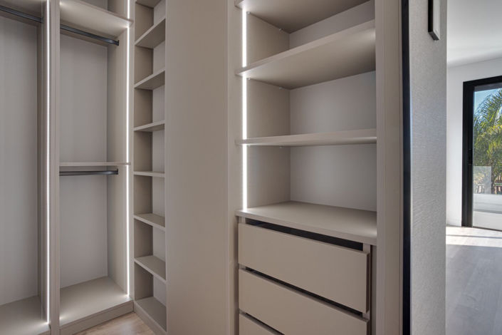 Image No.24-4 Bed Villa for sale