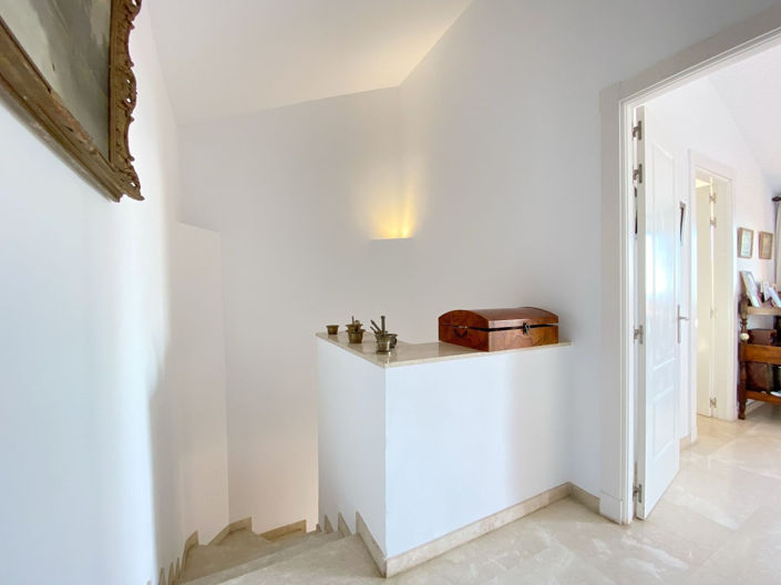 Image No.17-3 Bed Apartment for sale