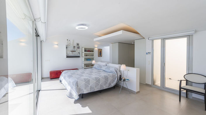 Image No.21-2 Bed Apartment for sale